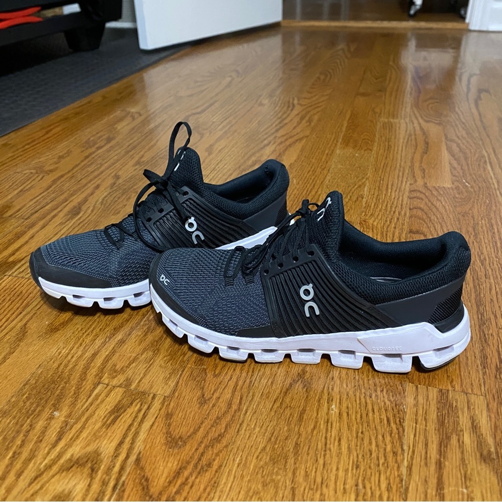 Womens on cloud cloudswift size 8